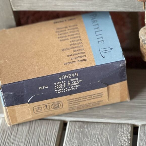 PARTYLITE Vanilla Citron 6 Pack Votives NIB Rare Retired - Picture 4 of 7